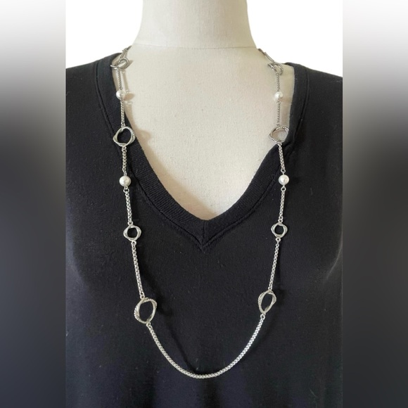 Long Silver Necklace Circle Oval & Pearl Chain Lobster Retro BoHo Soft Girl - Picture 1 of 5